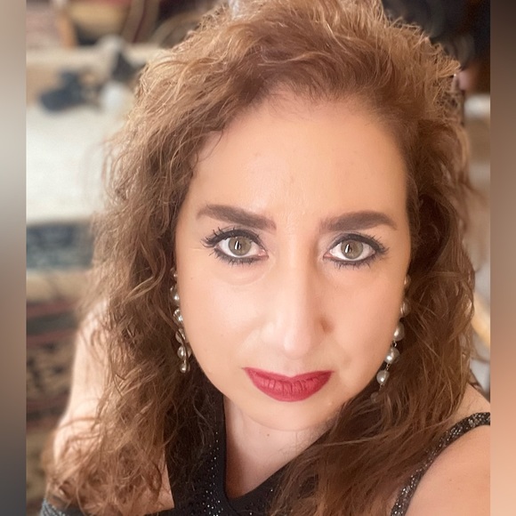 Meet your Posher, Rosa - Picture 1 of 1